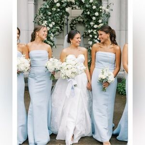 Polly Boutique version of this AM Sale Sonia dress. NWT